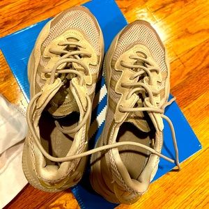 Adidas OZWEEGO